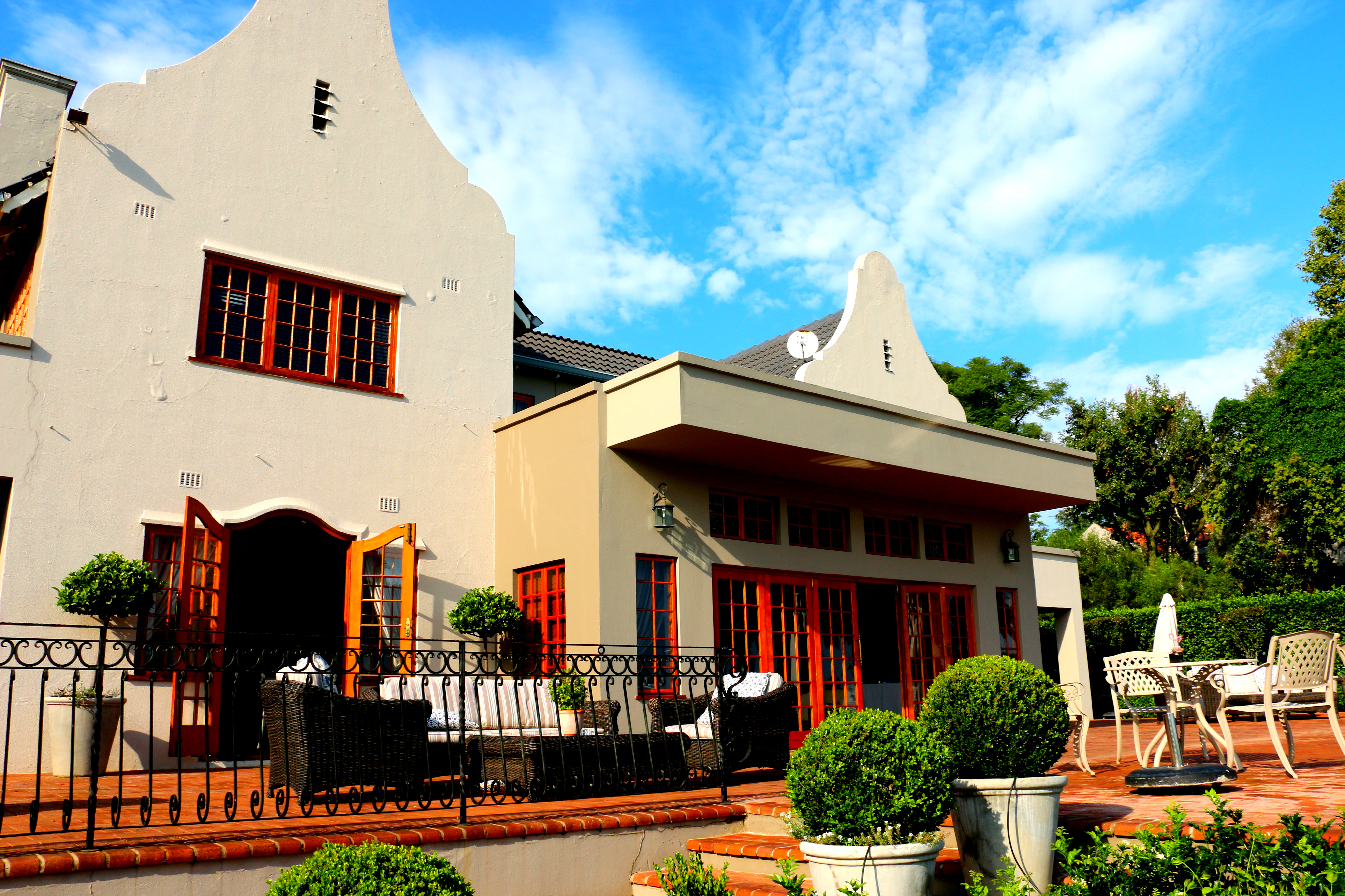 Best Place to Stay in Johannesburg, South Africa - Dating With Passports